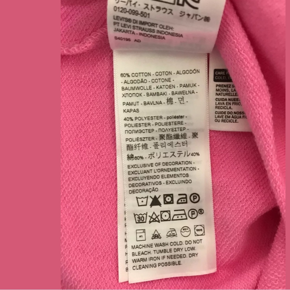 🌹Levi’s Women Raw Cut Hem Cropped Pink Hoodie NEW - Picture 7 of 8